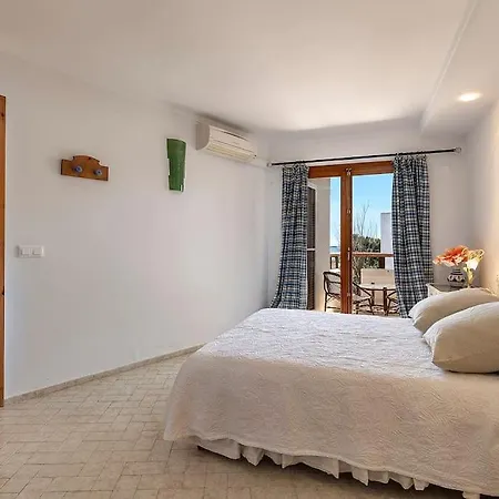 Llenaire 2, Sea View, Pool, Ac