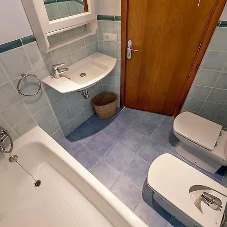 Llenaire 2, Sea View, Pool, Ac *